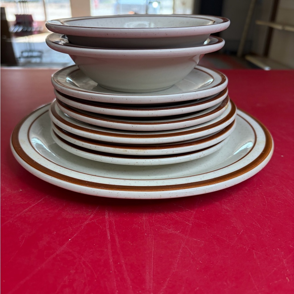 Elegant Cream and Brown Dinnerware Set
